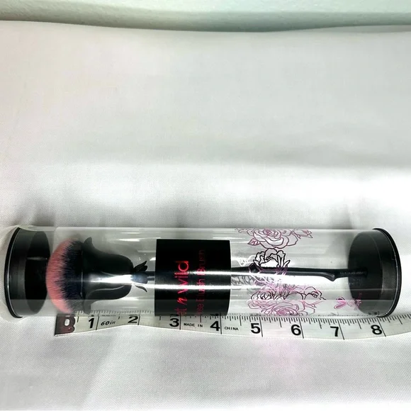 Wet n Wild Rebel Rose Blush Brush - Picture 10 of 10